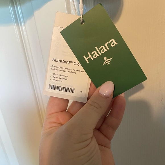 HALARA Black Corduroy Skirt - Picture 5 of 6